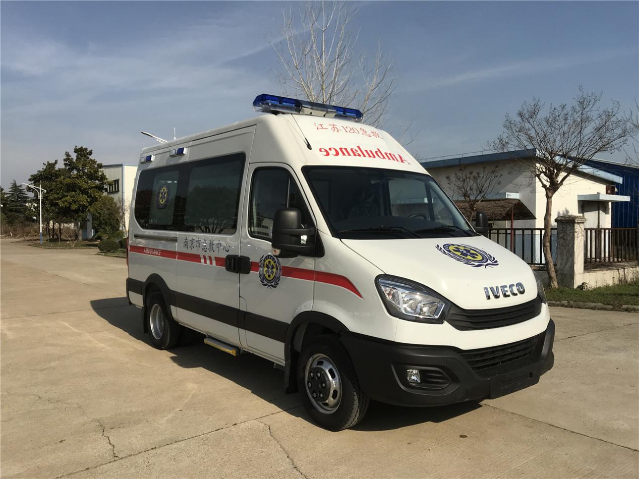 救護(hù)車(chē)廠(chǎng)家介紹醫(yī)療車(chē)跟他們之間的區(qū)別